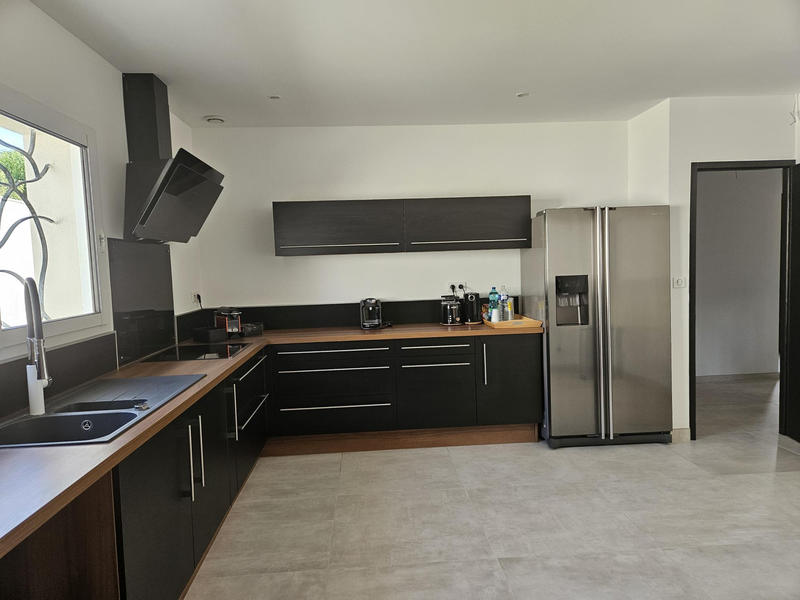 Villa - 240 m² - 8 pièces