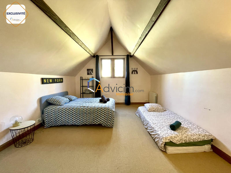 Maison - 217 m² - 8 pièces