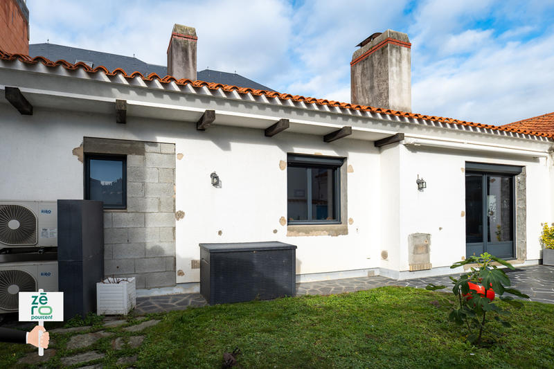 Maison - 182 m² - 7 pièces