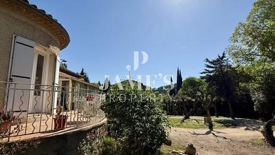 Maison - 130 m² - 4 pièces