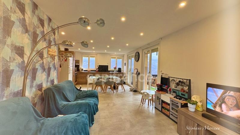 Maison - 139 m² - 5 pièces