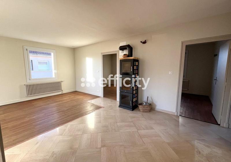 Maison - 159 m² - 7 pièces