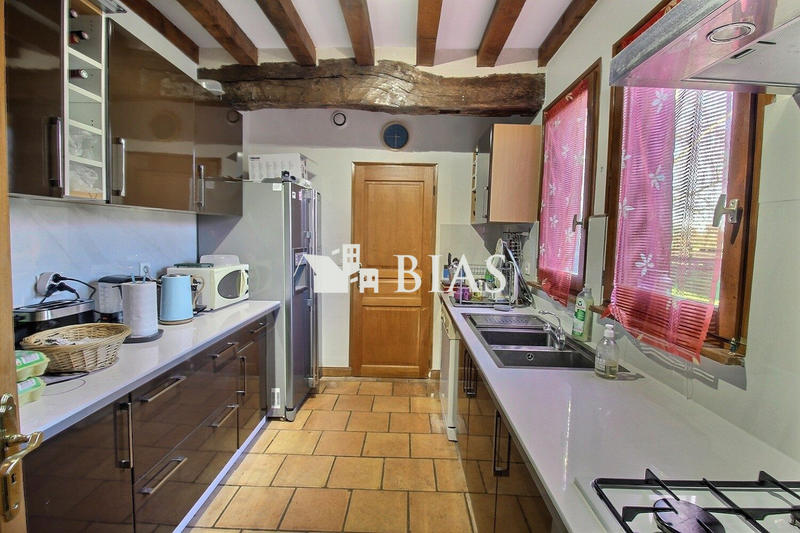 Maison ancienne - 287 m² - 10 pièces