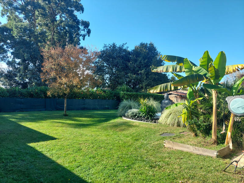 Maison - 250 m² - 9 pièces