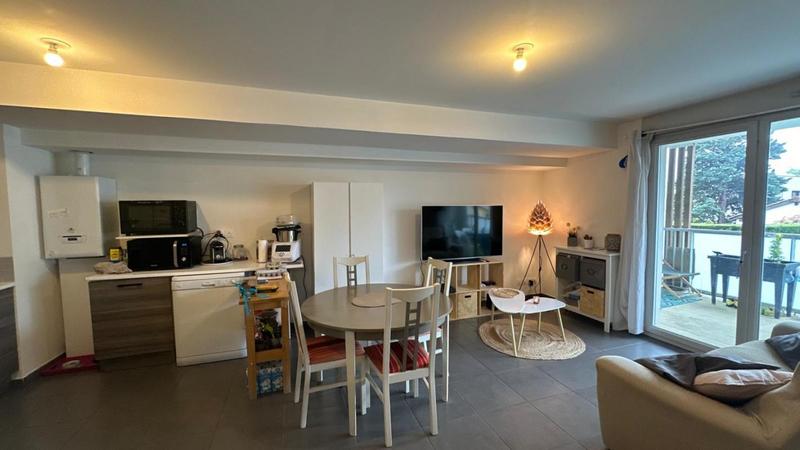 Appartement ancien - 62 m² - 3 pièces