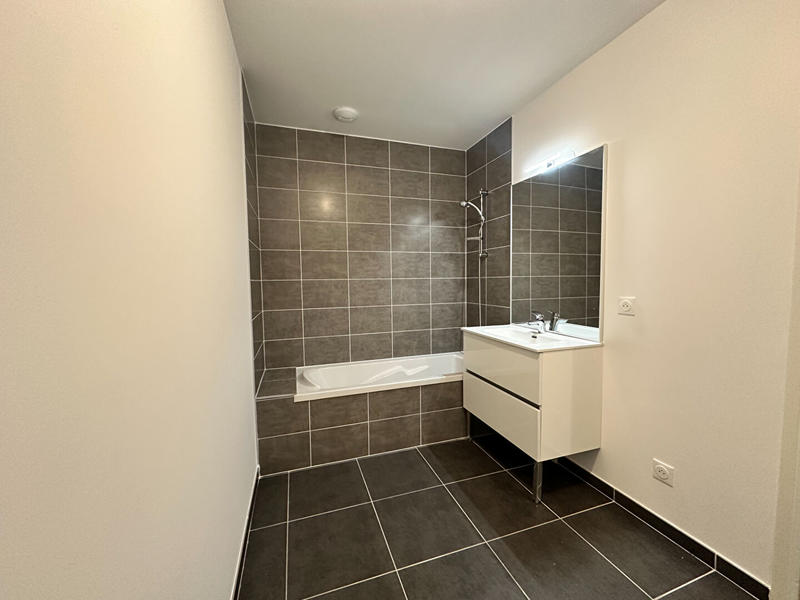 Appartement - 86 m² - 4 pièces