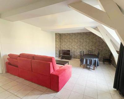 Appartement - 81 m² - 3 pièces