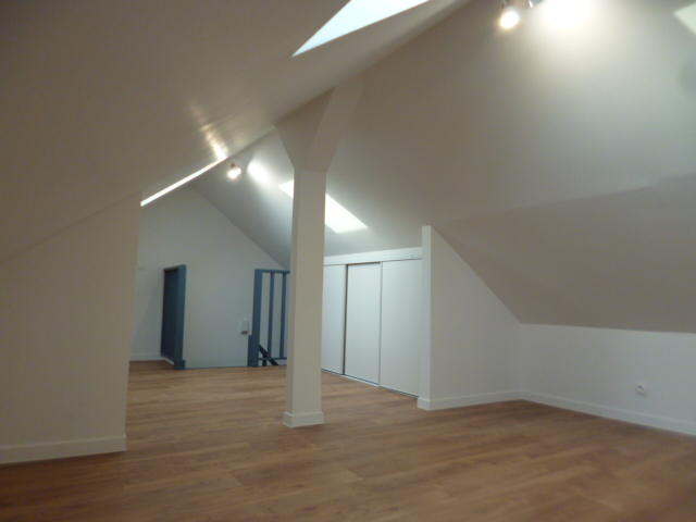 Maison - 75 m² - 5 pièces