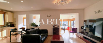 Appartement - 121 m² - 6 pièces