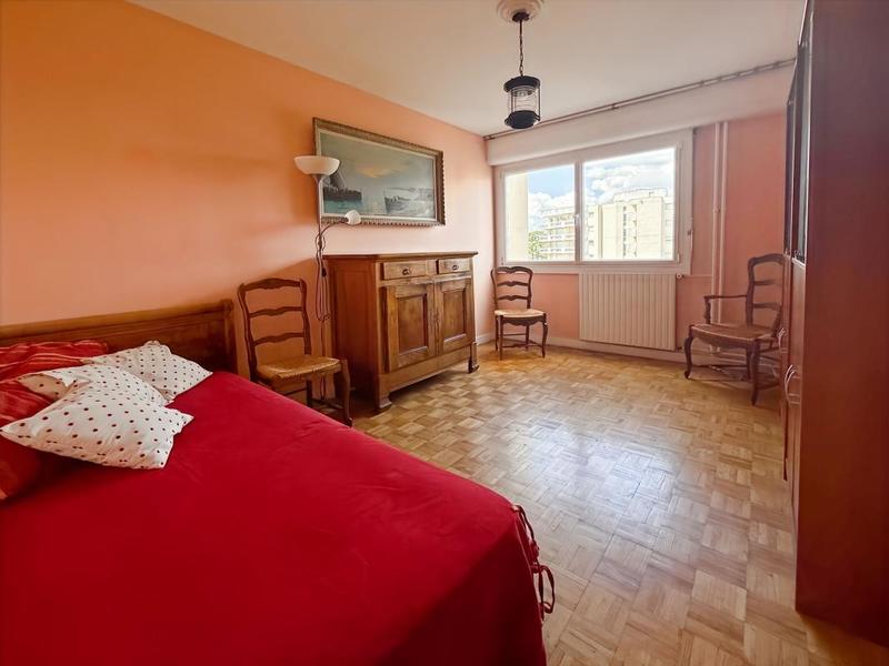 Appartement - 102 m² - 4 pièces