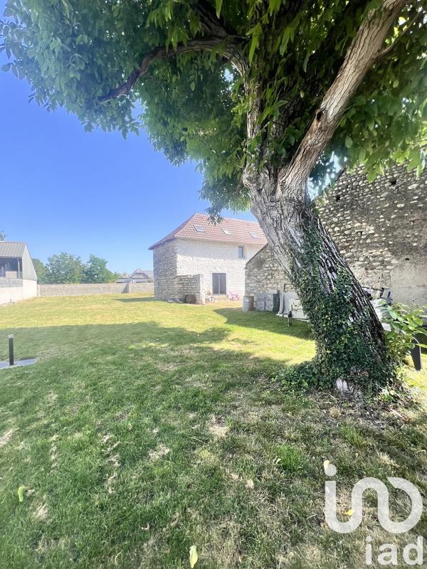 Maison - 227 m² - 7 pièces