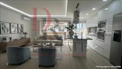 Appartement - 84 m² - 4 pièces