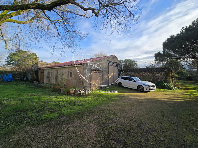 Maison ancienne - 296 m² - 8 pièces