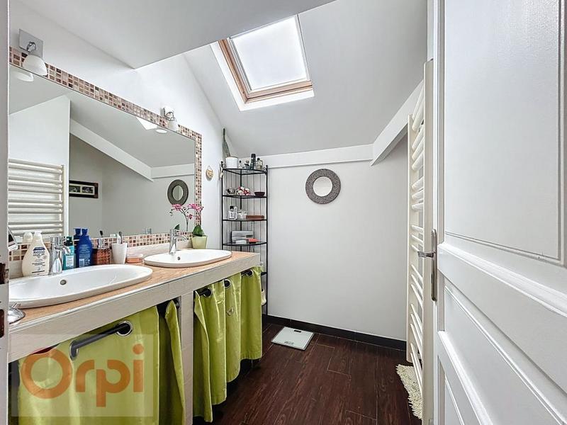 Maison - 131 m² - 6 pièces