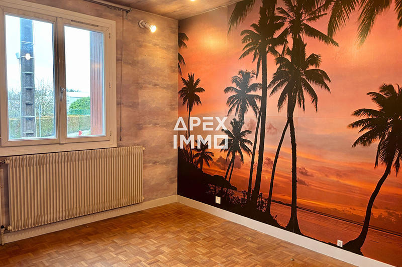 Maison - 93 m² - 5 pièces