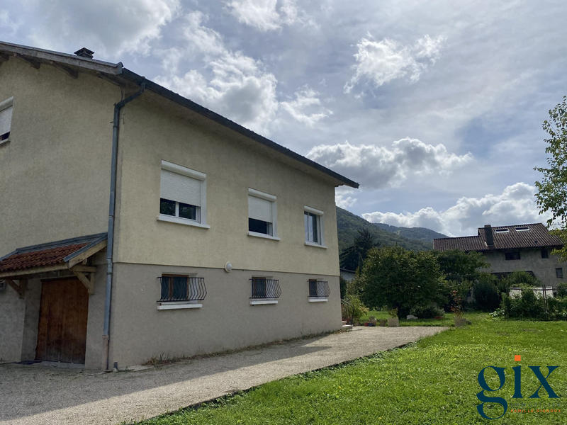 Maison - 160 m² - 6 pièces