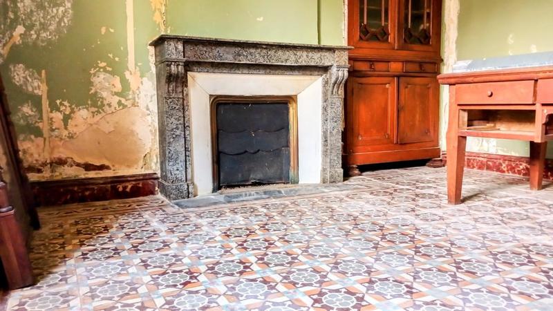 Maison - 260 m² - 10 pièces