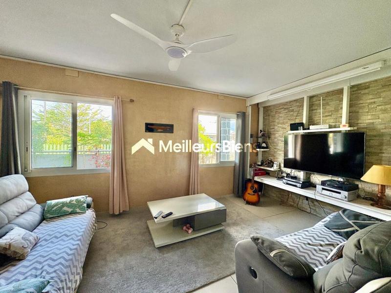 Propriété - 352 m² - 15 pièces