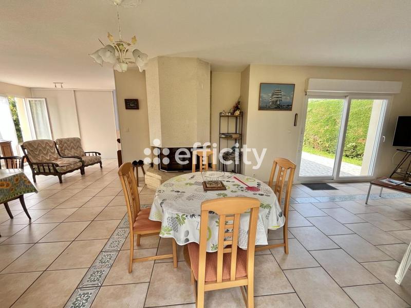 Pavillon - 90 m² - 5 pièces