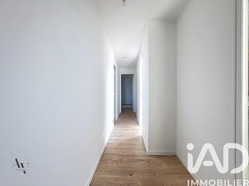 Maison - 181 m² - 9 pièces