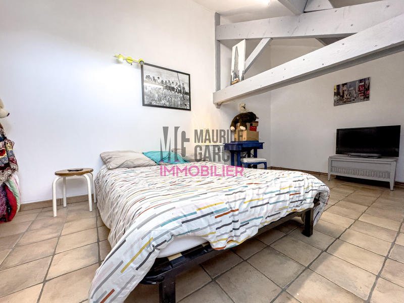 Maison - 276 m² - 8 pièces