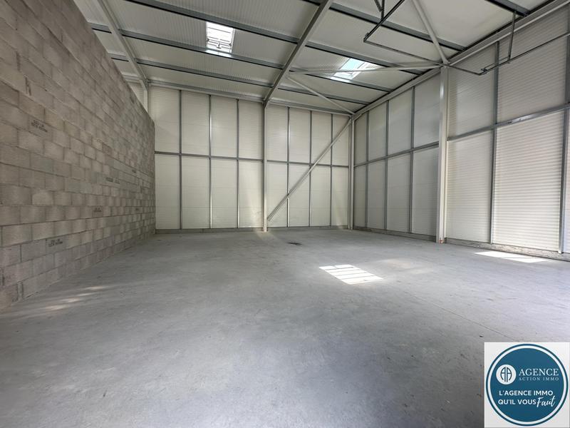 Entrepôt - 125 m²