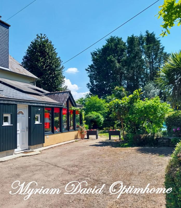 Maison - 172 m² - 8 pièces