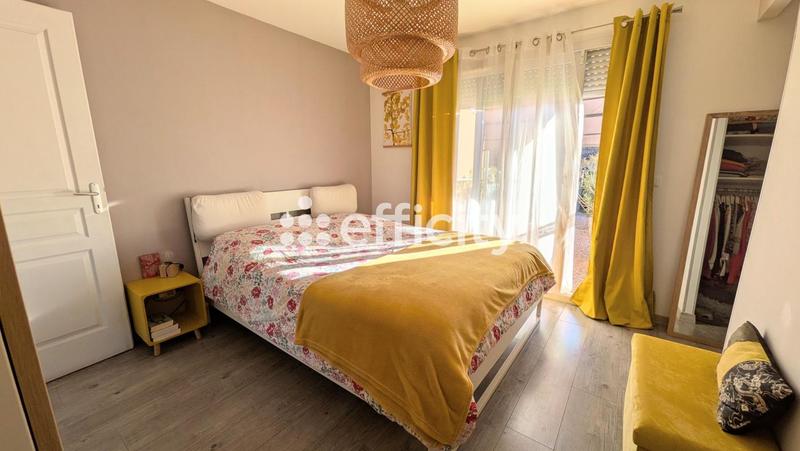 Pavillon - 100 m² - 5 pièces