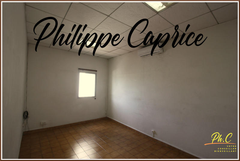 Bureau - 65 m² - 5 pièces