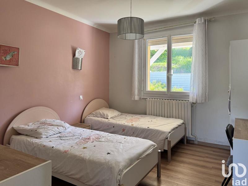 Maison - 137 m² - 5 pièces