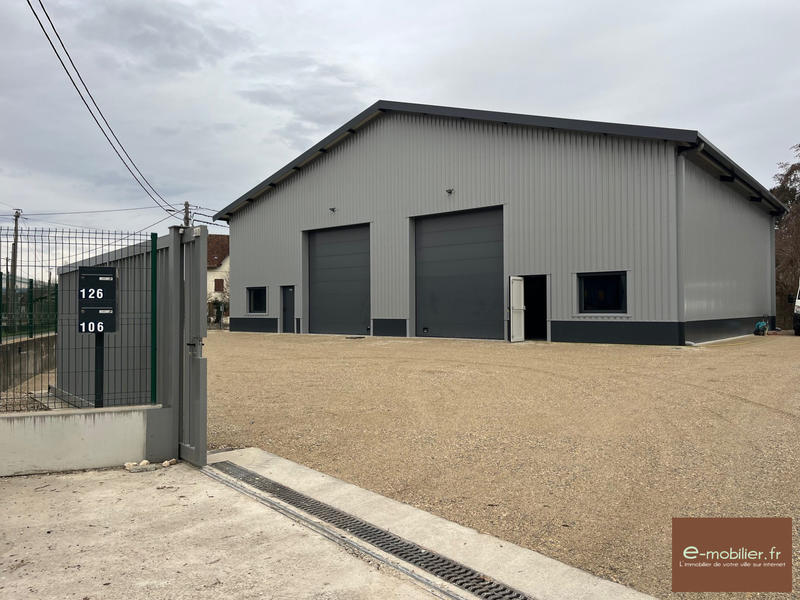 Local d'activités - 188 m²