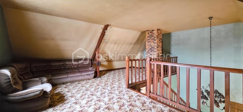 Maison traditionnelle - 198 m² - 8 pièces