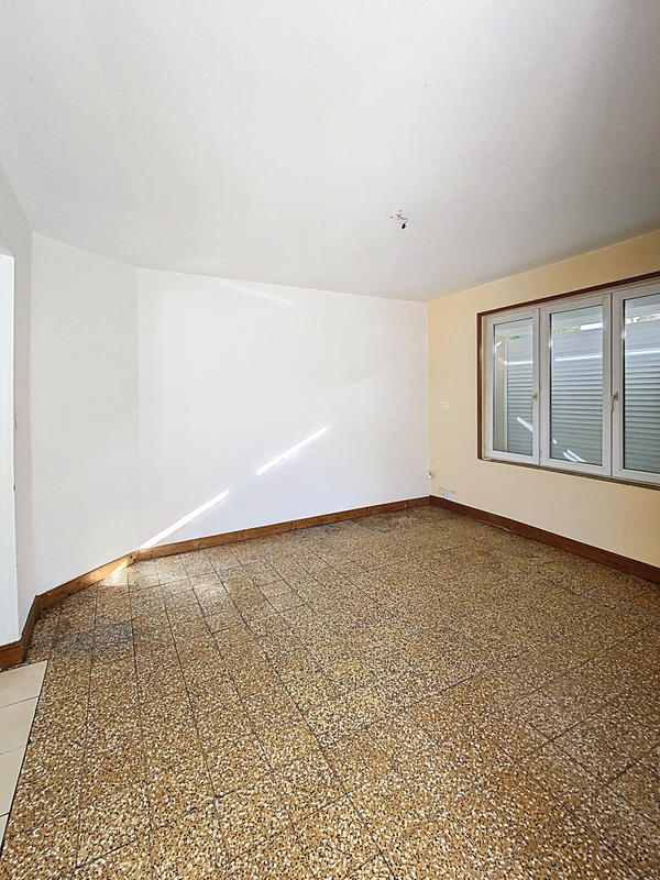 Maison - 69 m² - 5 pièces