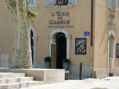 L'Eau de Cassis