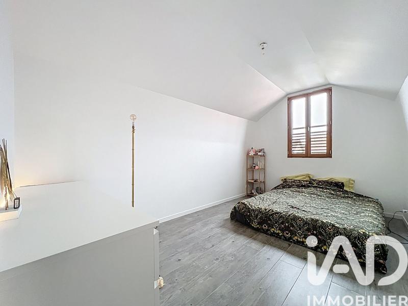 Maison - 96 m² - 5 pièces