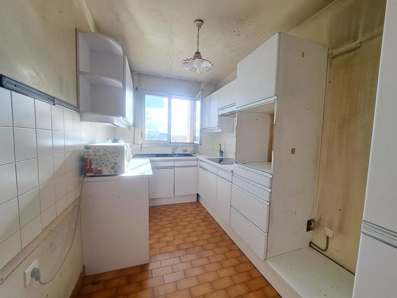 Appartement - 94 m² - 4 pièces