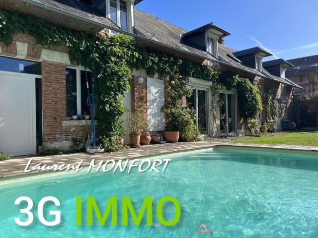 Corps de ferme - 250 m² - 8 pièces