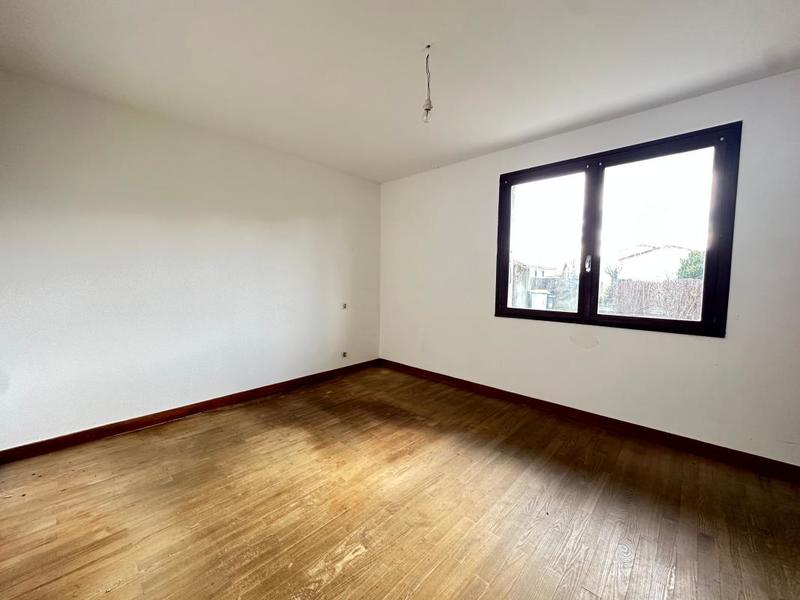 Maison - 200 m² - 6 pièces