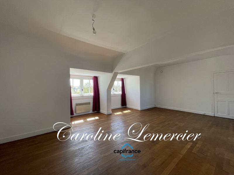 Maison - 245 m² - 8 pièces