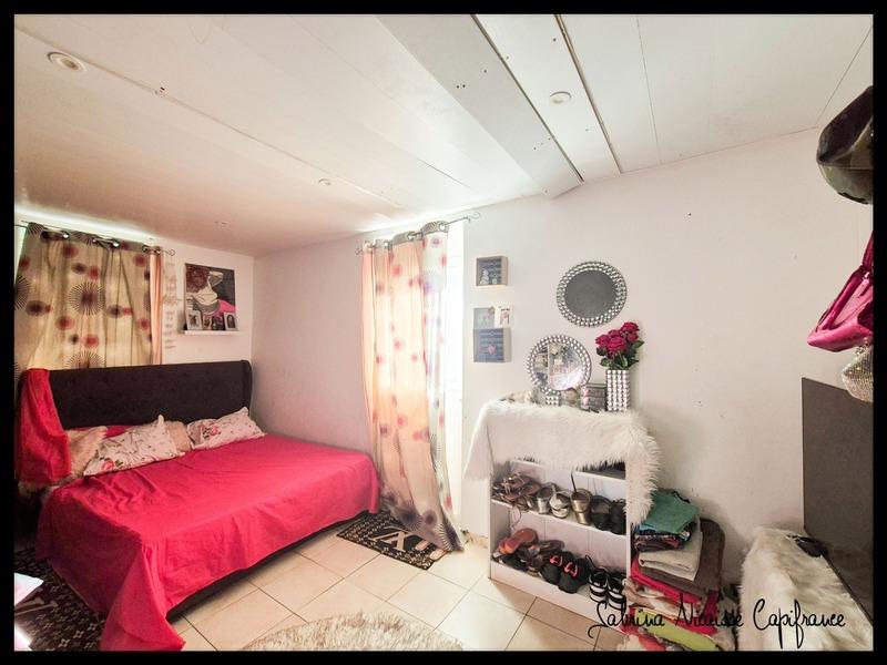 Maison - 195 m² - 8 pièces