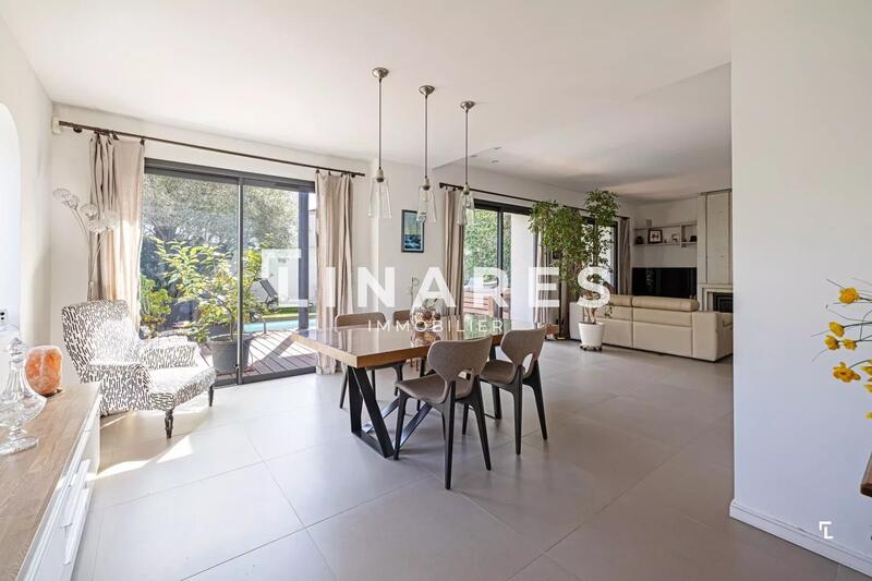 Appartement - 125 m² - 4 pièces