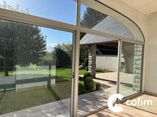 Maison - 260 m² - 7 pièces