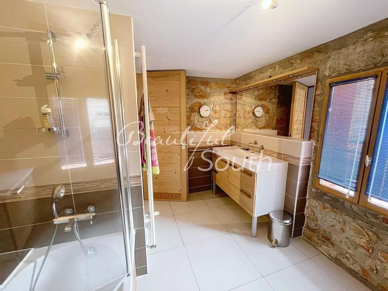 Maison de ville - 220 m² - 6 pièces