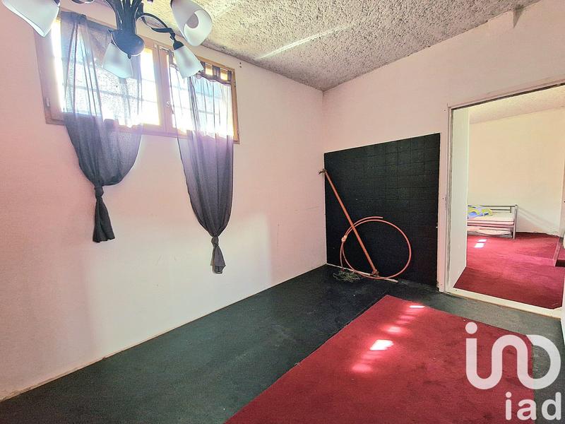 Maison - 300 m² - 4 pièces