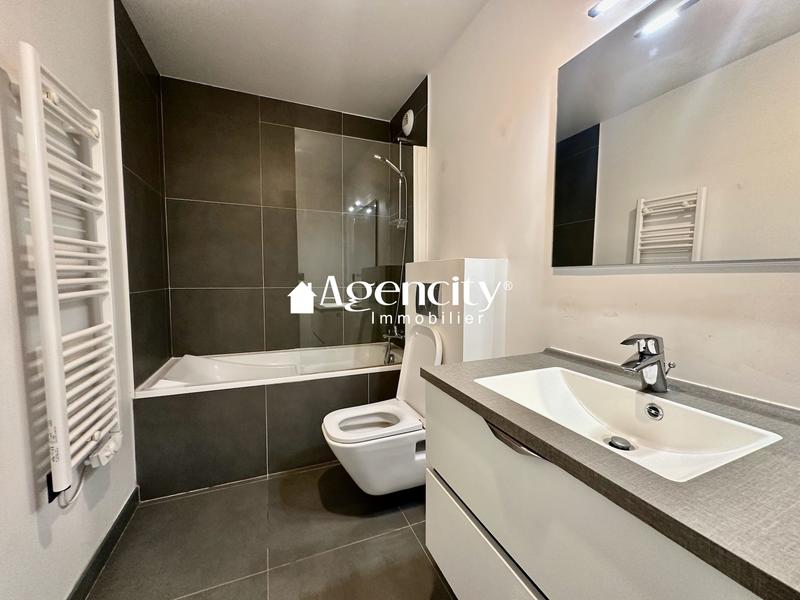 Maison - 81 m² - 4 pièces