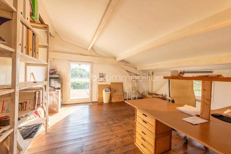 Loft - 167 m² - 4 pièces