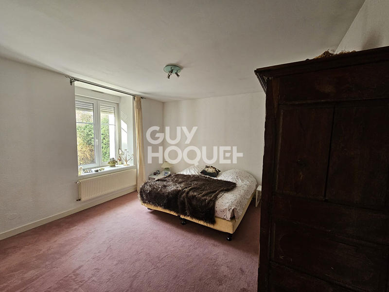 Maison - 256 m² - 6 pièces