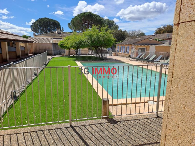 Fonds de commerce - Magasins - 167 m²