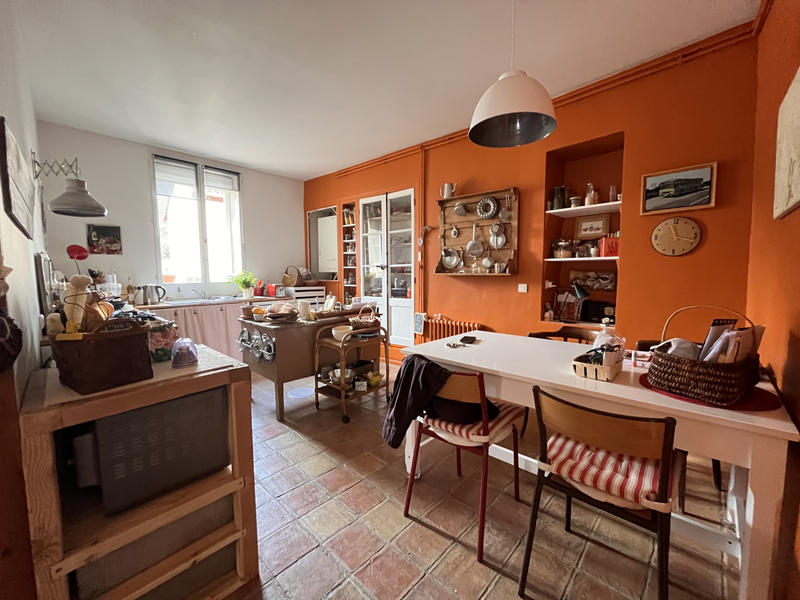 Maison - 271 m² - 7 pièces