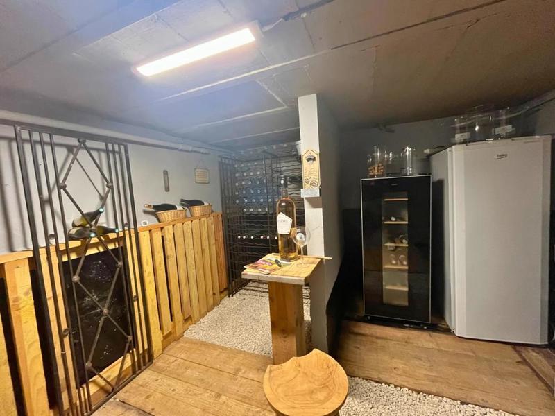 Maison - 275 m² - 6 pièces